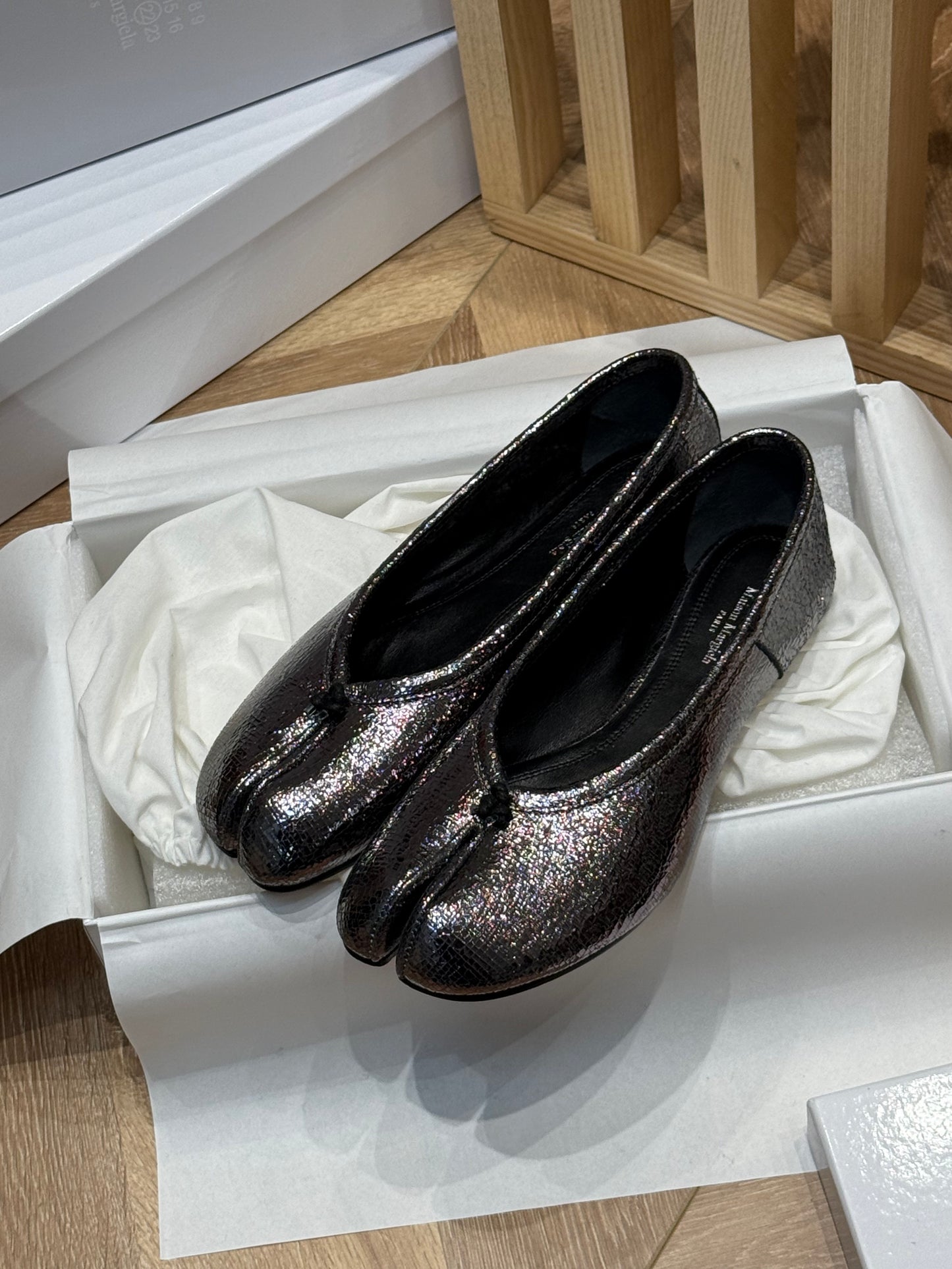 MAISON M TABI BALLET FLATS