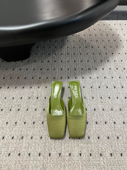 PD HEELS