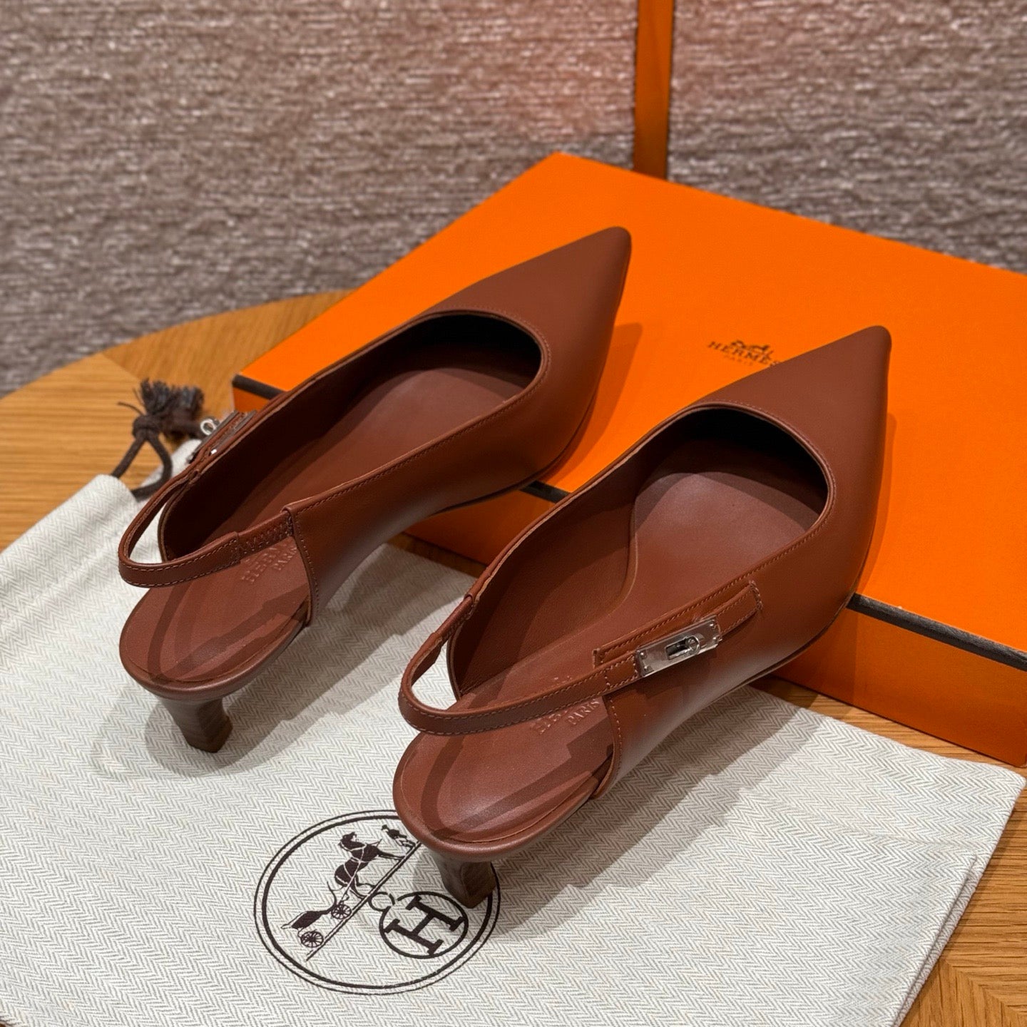 HERM LOVER 40 PUMPS