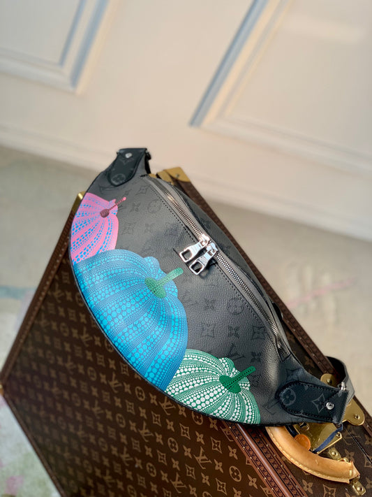 LOU DISCOVERY BUMBAG