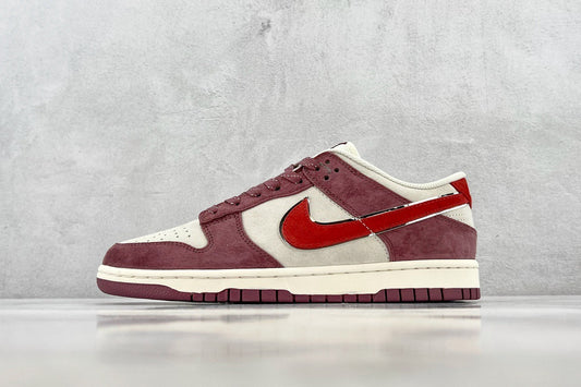 DUNK LOW x OTOMO KATUSHIRO