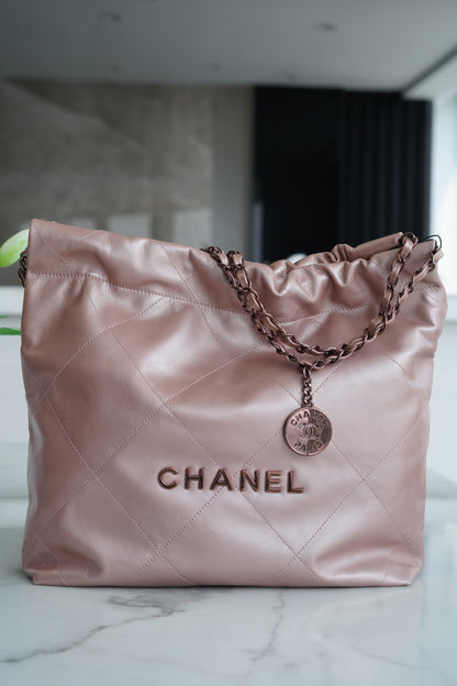 CC 22 SMALL HANDBAG