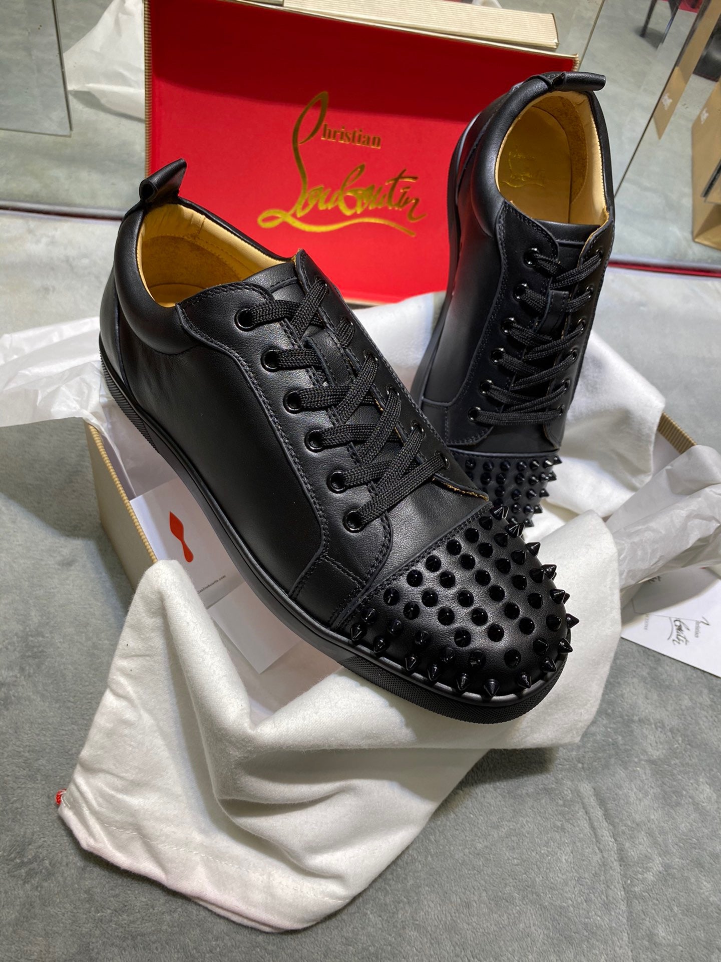 CL SPIKES SNEAKERS