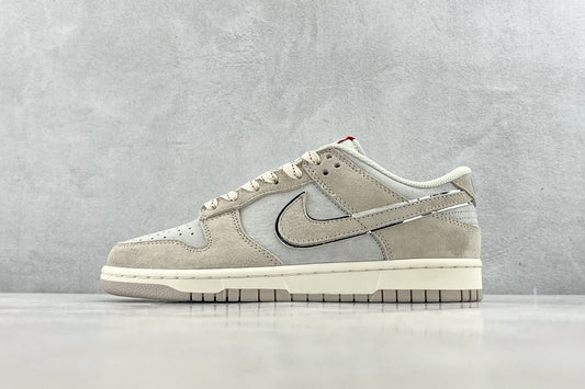 DUNK LOW x OTOMO KATUSHIRO