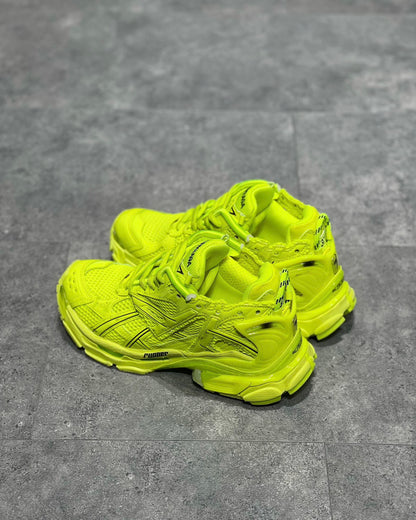 BAL RUNNER TRAINERS