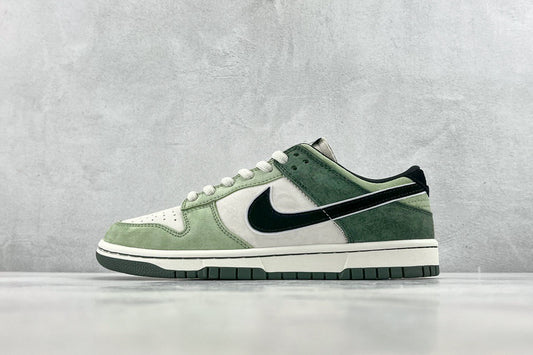DUNK LOW x OTOMO KATSUHIRO