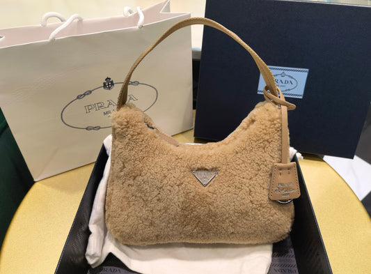 PD RE-EDITION 2000 SHEARLING SHOULDER BAG