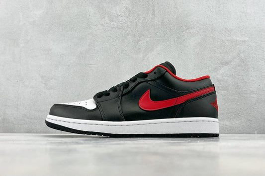 JORDAN 1 LOW WHITE TOE