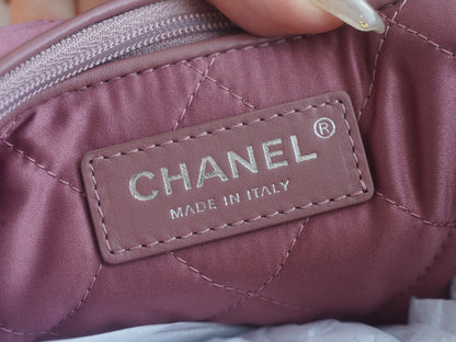 CC 22 SMALL HANDBAG