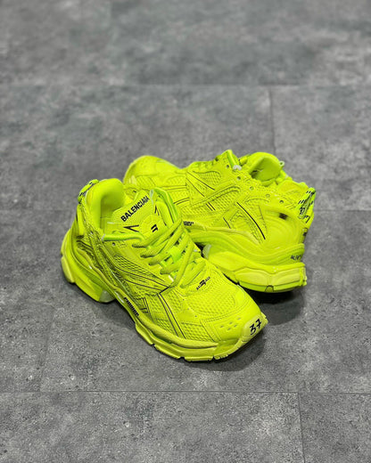 BAL RUNNER TRAINERS