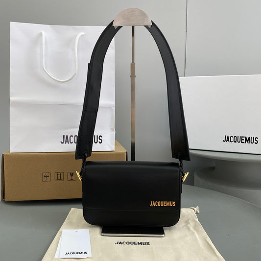 JACQ LA MONTAGNE BAG