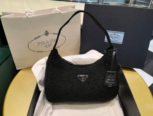 PD RE-EDITION 2000 SHEARLING SHOULDER BAG