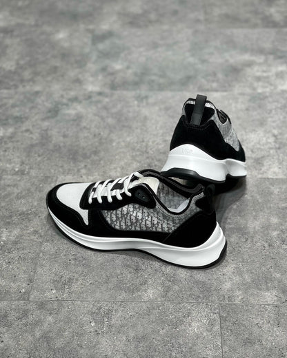CD B25 SNEAKERS