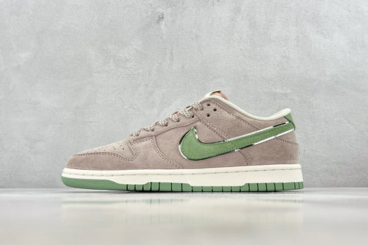 DUNK LOW x OTOMO KATUSHIRO