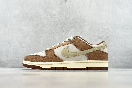 DUNK LOW MEDIUM CURRY