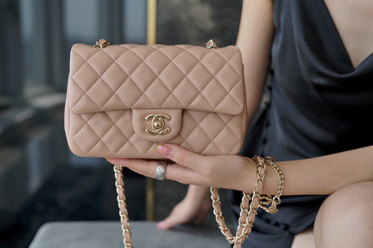 CC MINI FLAP BAG