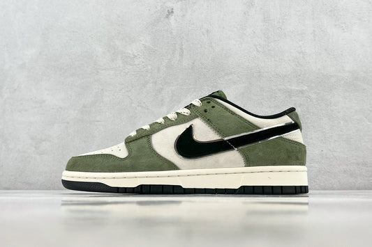 DUNK LOW x OTOMO KATUSHIRO