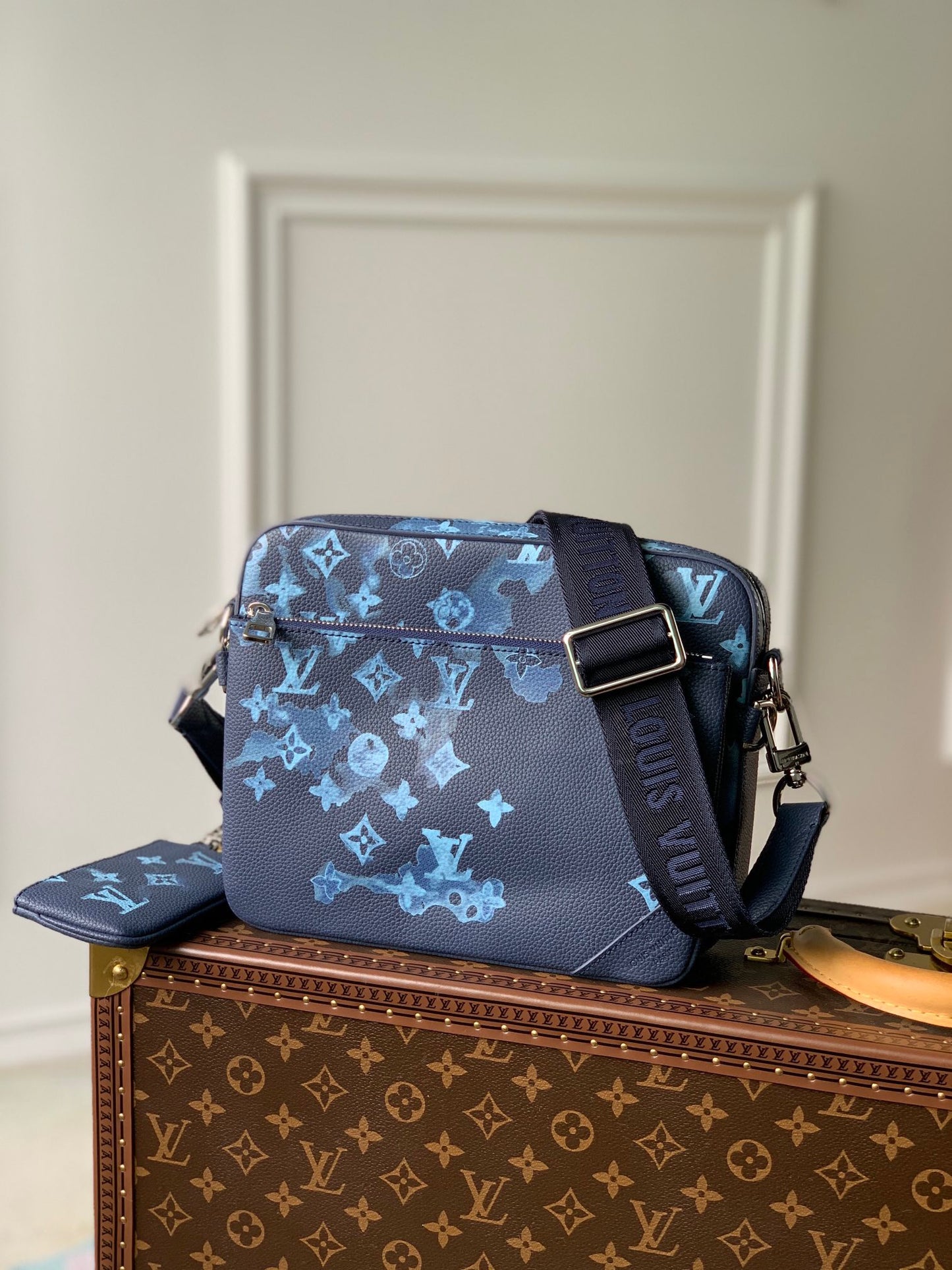 LOU TRIO MESSENGER BAG